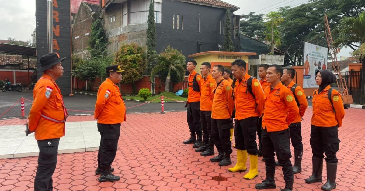 Tanah Longsor di Bandung Barat, 8 Meninggal Dan Sekitar 82 Orang Hilang