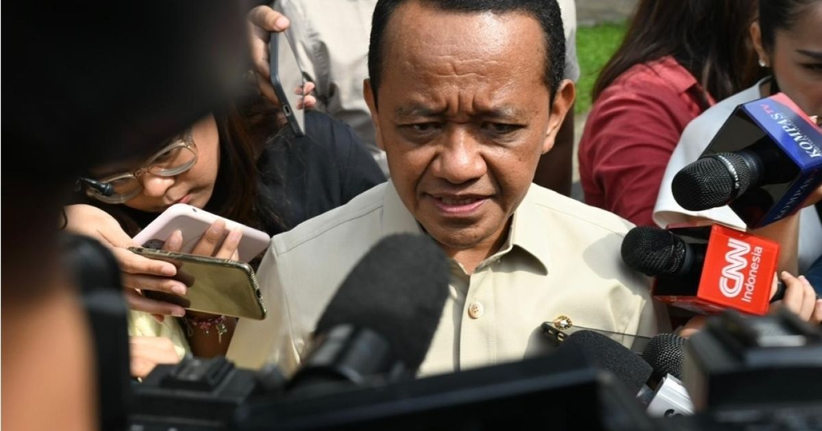 Menteri ESDM Bahlil Lahadalia saat memberikan keterangan kepada awak media di Jakarta pada Selasa, 5 Mei 2026 (Foto/KemenESDM)