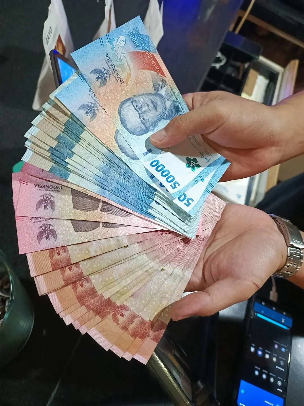 Apa Penyebab Dan Dampak Nilai Tukar Rupiah Melemah ke 16.662 Terhadap Dolar AS?