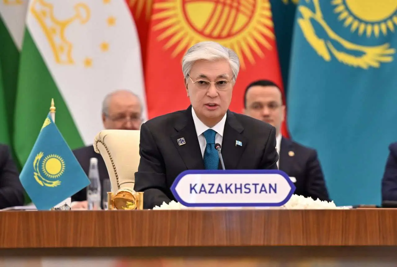 Kazakhstan Resmi Larang Gunakan Penutup Wajah di Ruang Publik Kecuali Alasan Medis