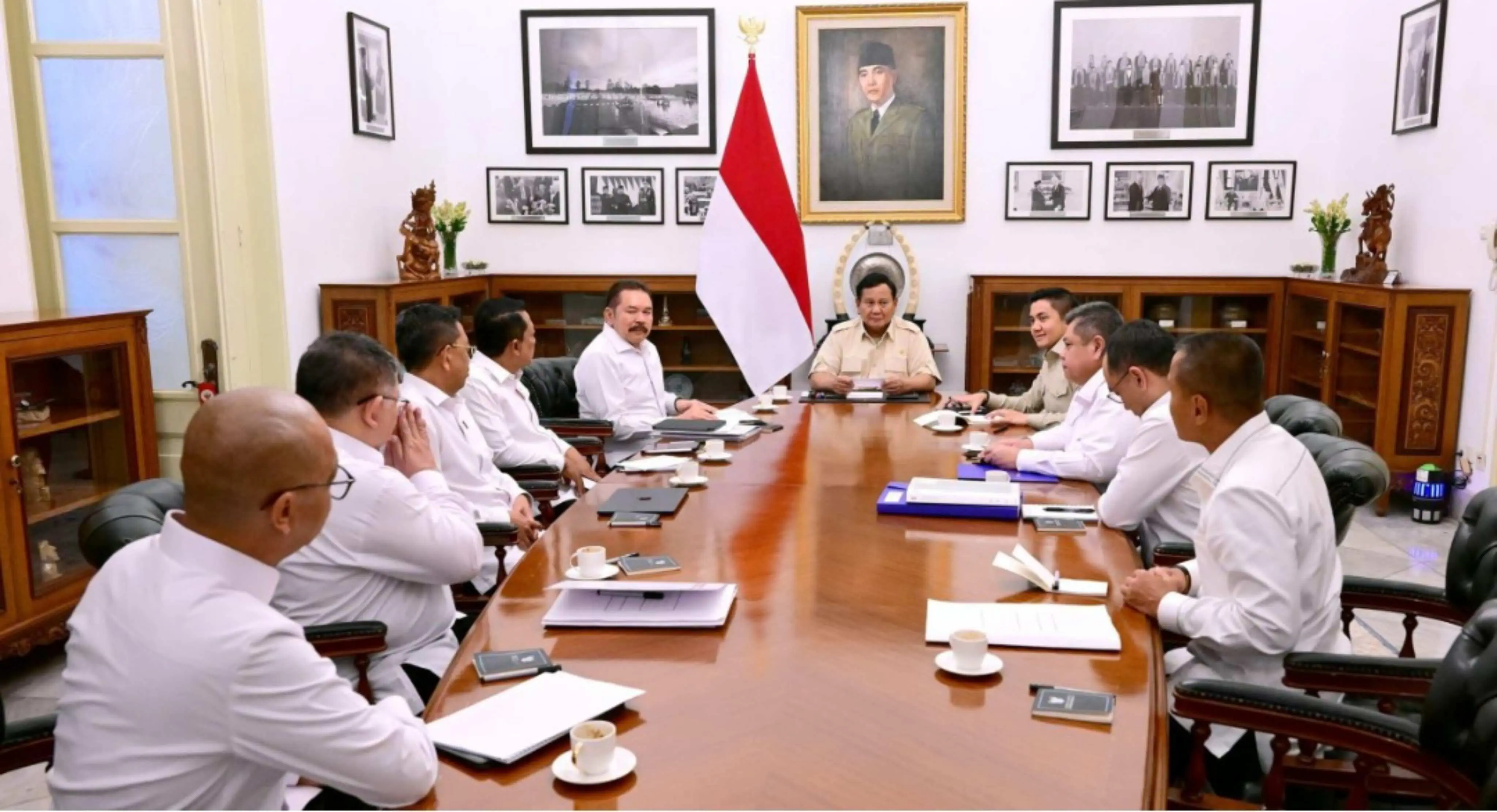 Presiden Prabowo Panggil Jaksa Agung dan Tim Bahasa Korupsi, Perizinan Ilegal