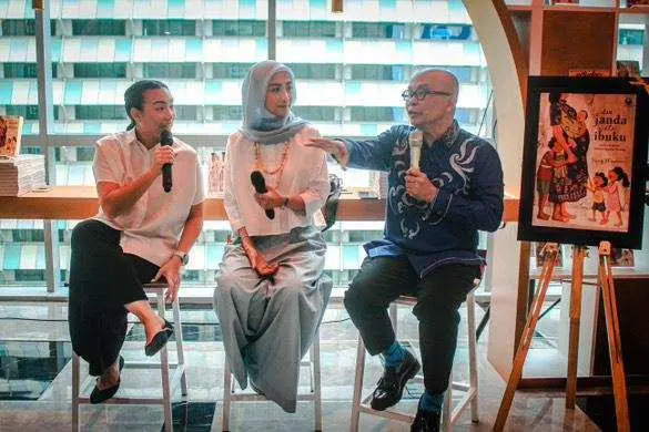 Buku Baru Maman Suherman '...Dan Janda Itu Ibuku' Wakili Para Orang Tua Tunggal