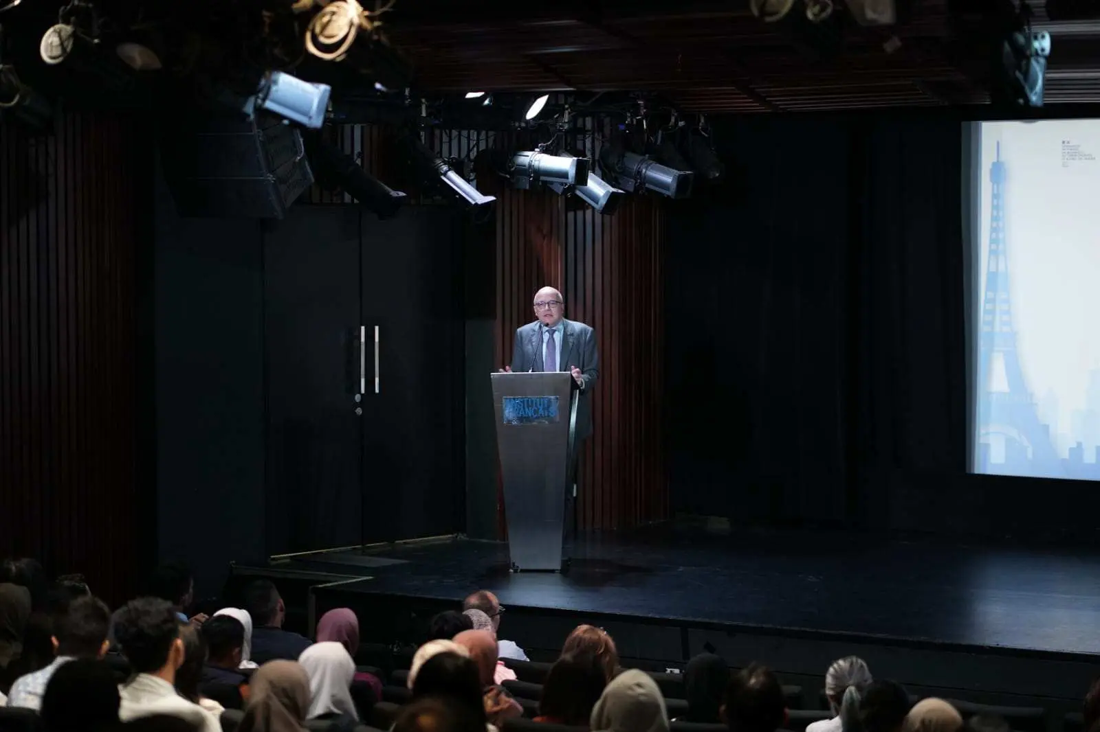 IFI Jakarta Selenggarakan Seminar Peluang Kerja Bagi Ratusan Mahasiswa Indonesia